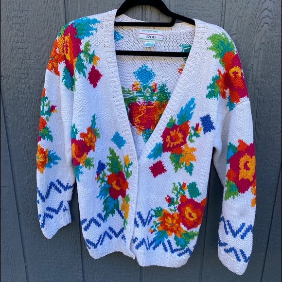 Izod Sweaters - Izod Vintage Cardigan Heavy Knit Floral Sweater